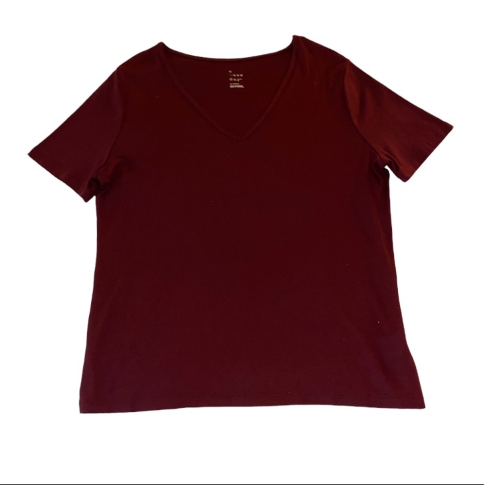 NWOT a new day V Neck T Shirt